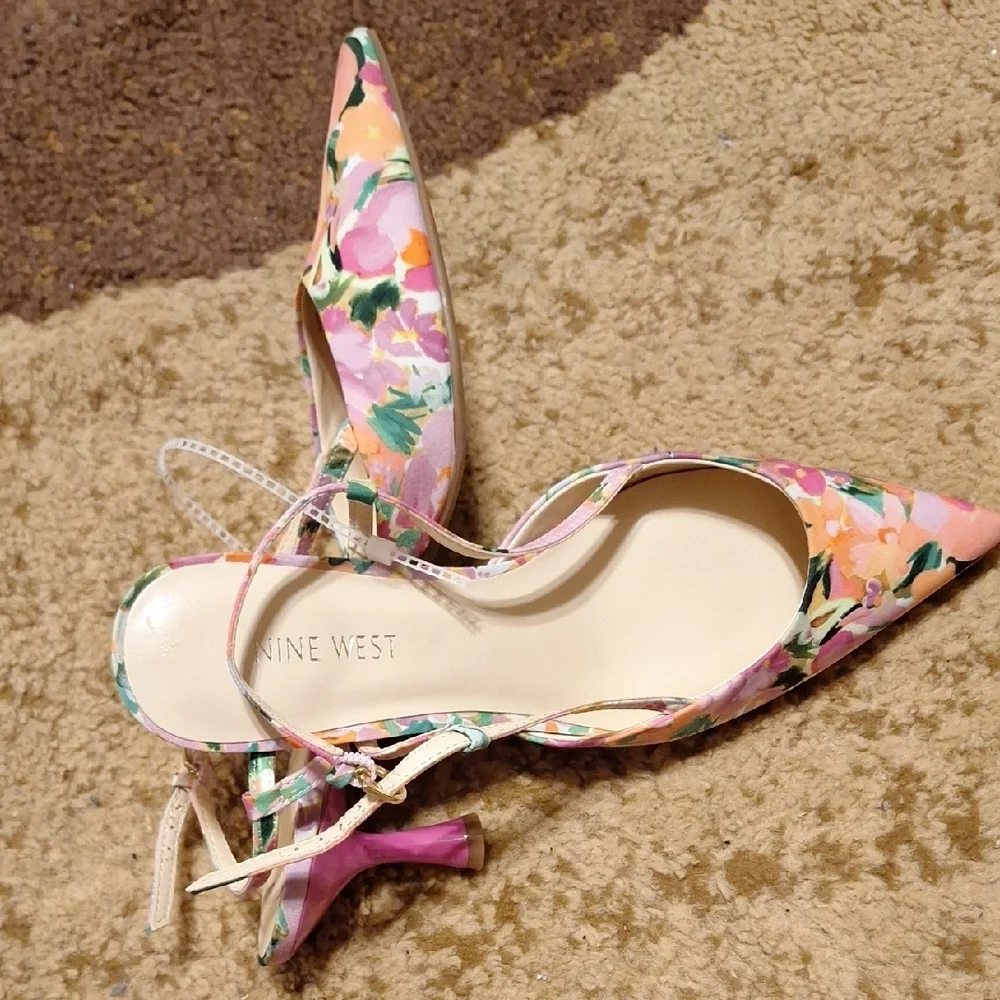 Nine West Multicolor Floral Slingback Kitten Heels - Picture 7 of 7